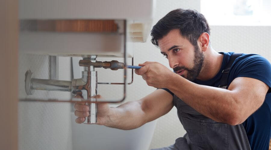 Sink faucet replacement in Mitchell, IN
